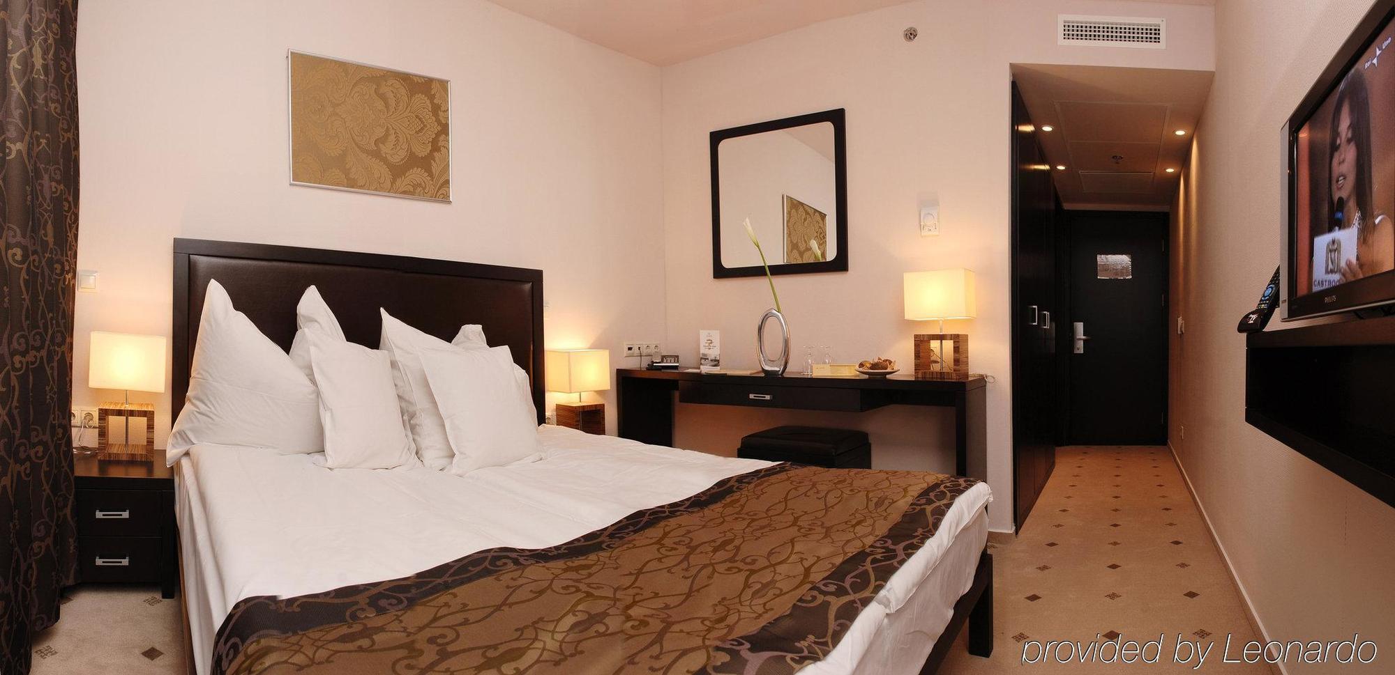Charm Hotel Budapest - Formerly Boutique Hotel Budapeşte Oda fotoğraf