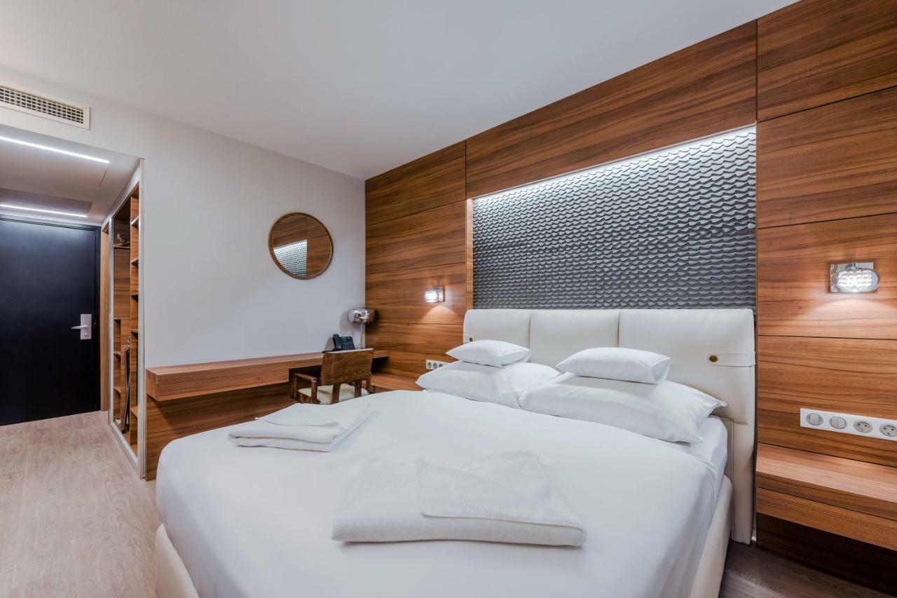 Charm Hotel Budapest - Formerly Boutique Hotel Budapeşte Dış mekan fotoğraf